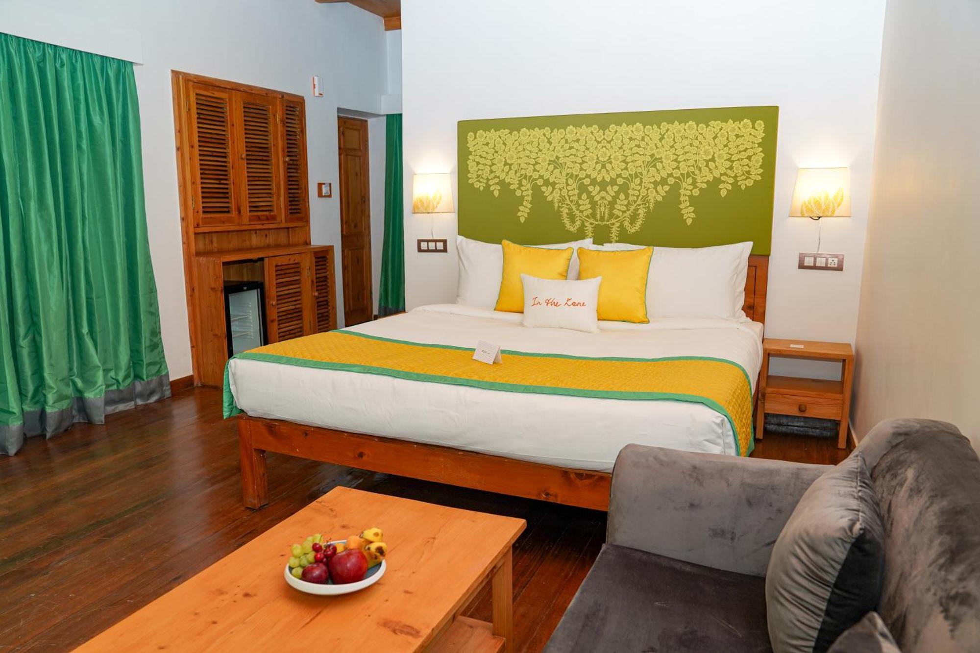 Zone Connect By The Park, Manali Hotell Exteriör bild