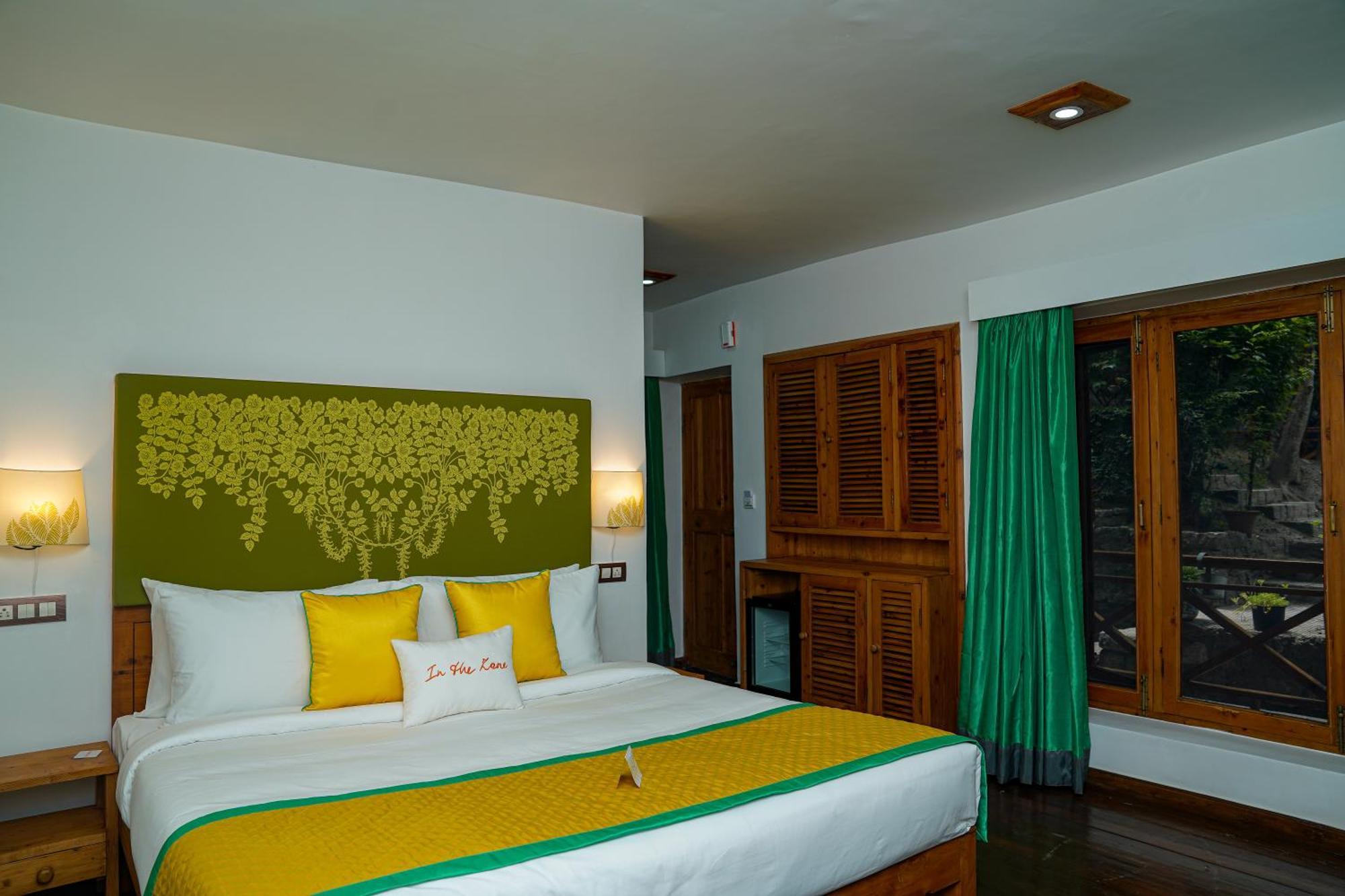 Zone Connect By The Park, Manali Hotell Exteriör bild
