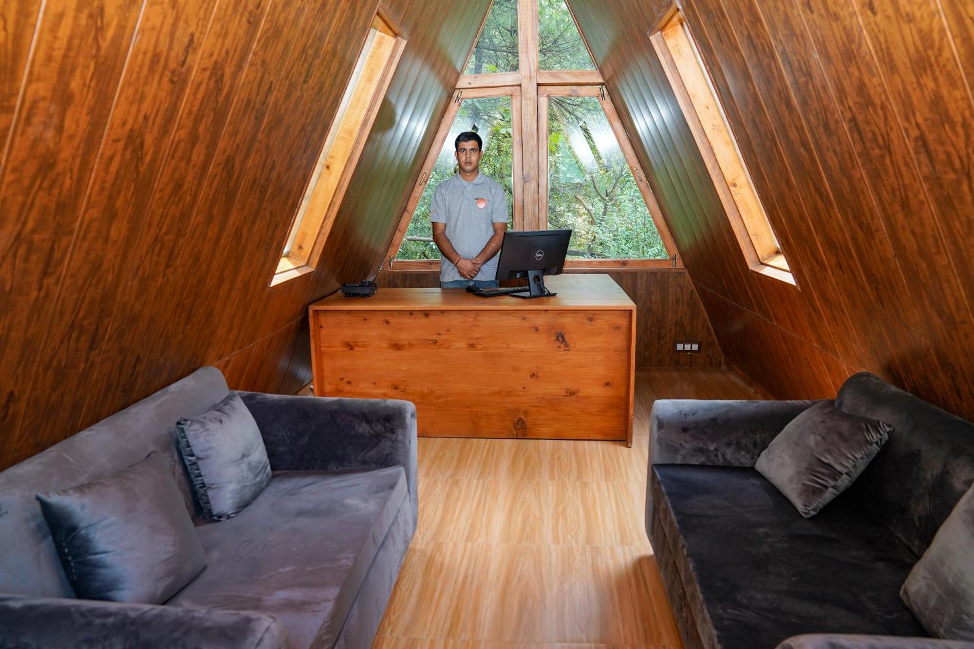 Zone Connect By The Park, Manali Hotell Exteriör bild