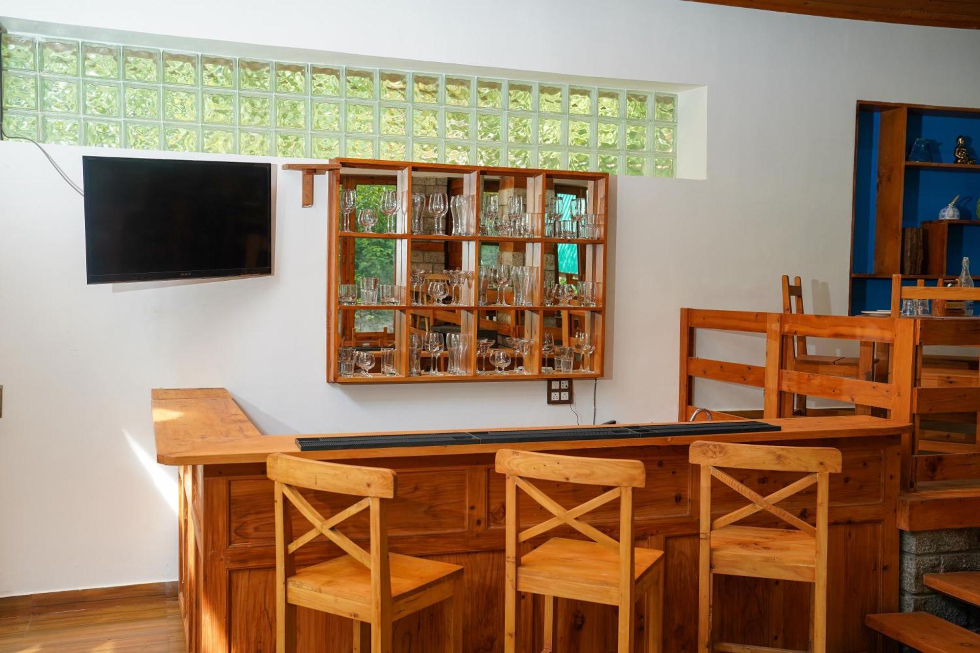 Zone Connect By The Park, Manali Hotell Exteriör bild