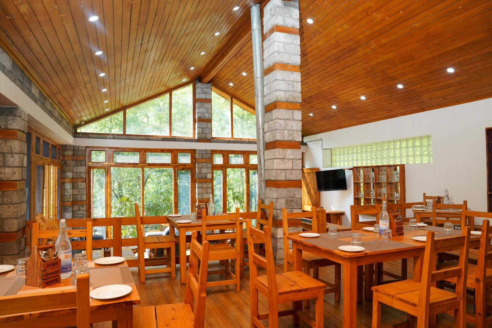 Zone Connect By The Park, Manali Hotell Exteriör bild