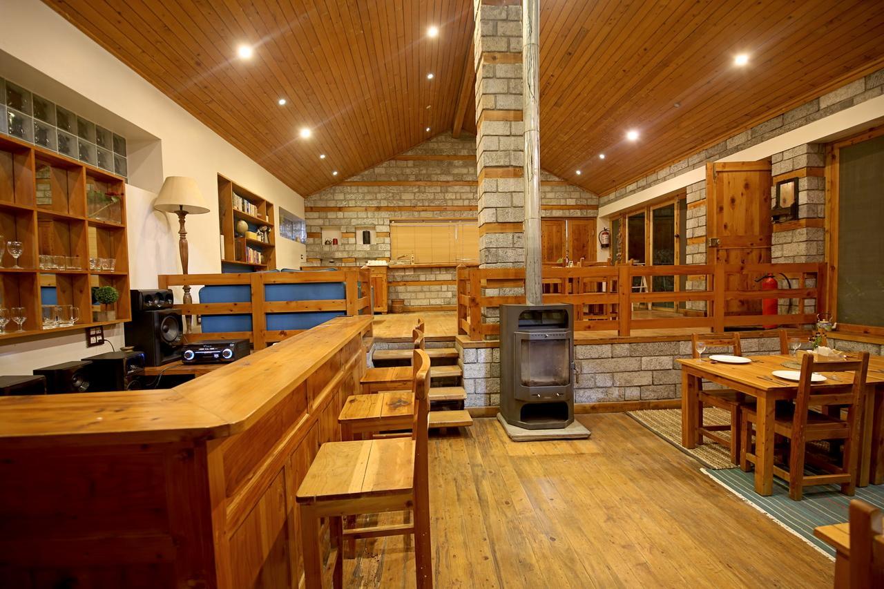 Zone Connect By The Park, Manali Hotell Exteriör bild